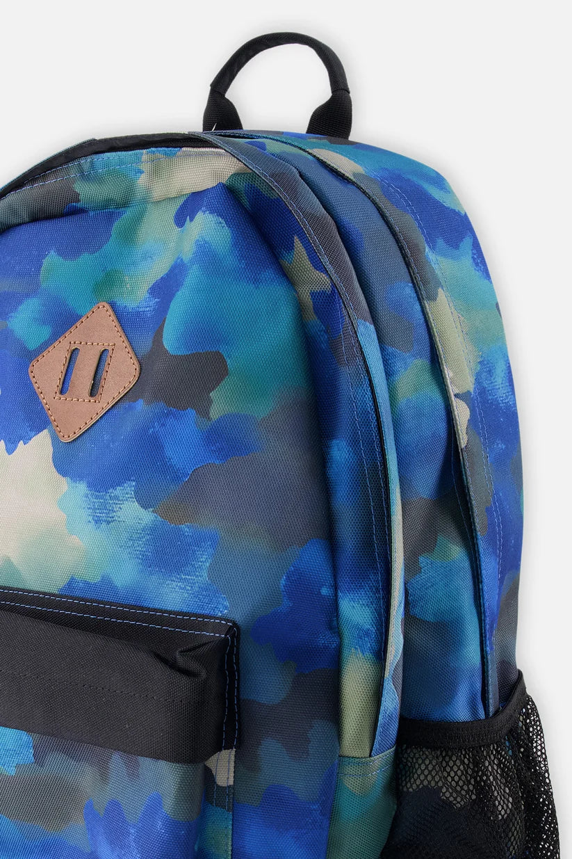 Side profile of the blue and grey camouflage kids backpack