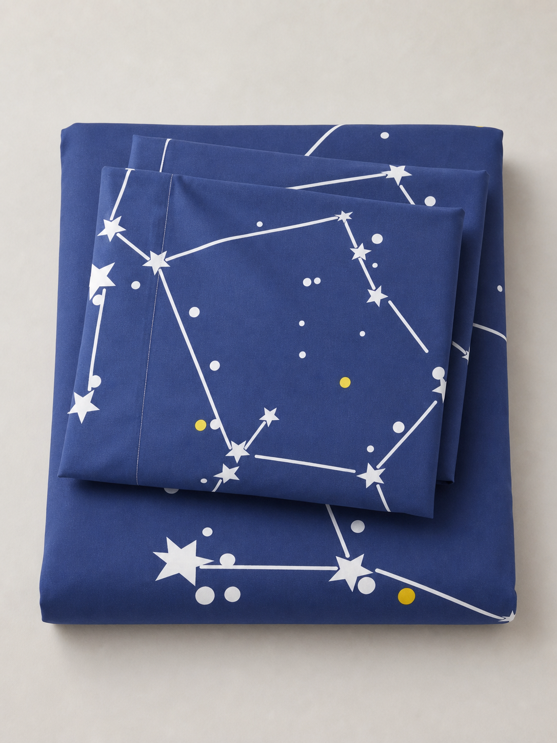 Flat lay of the galaxy constellation Queen duvet cover set