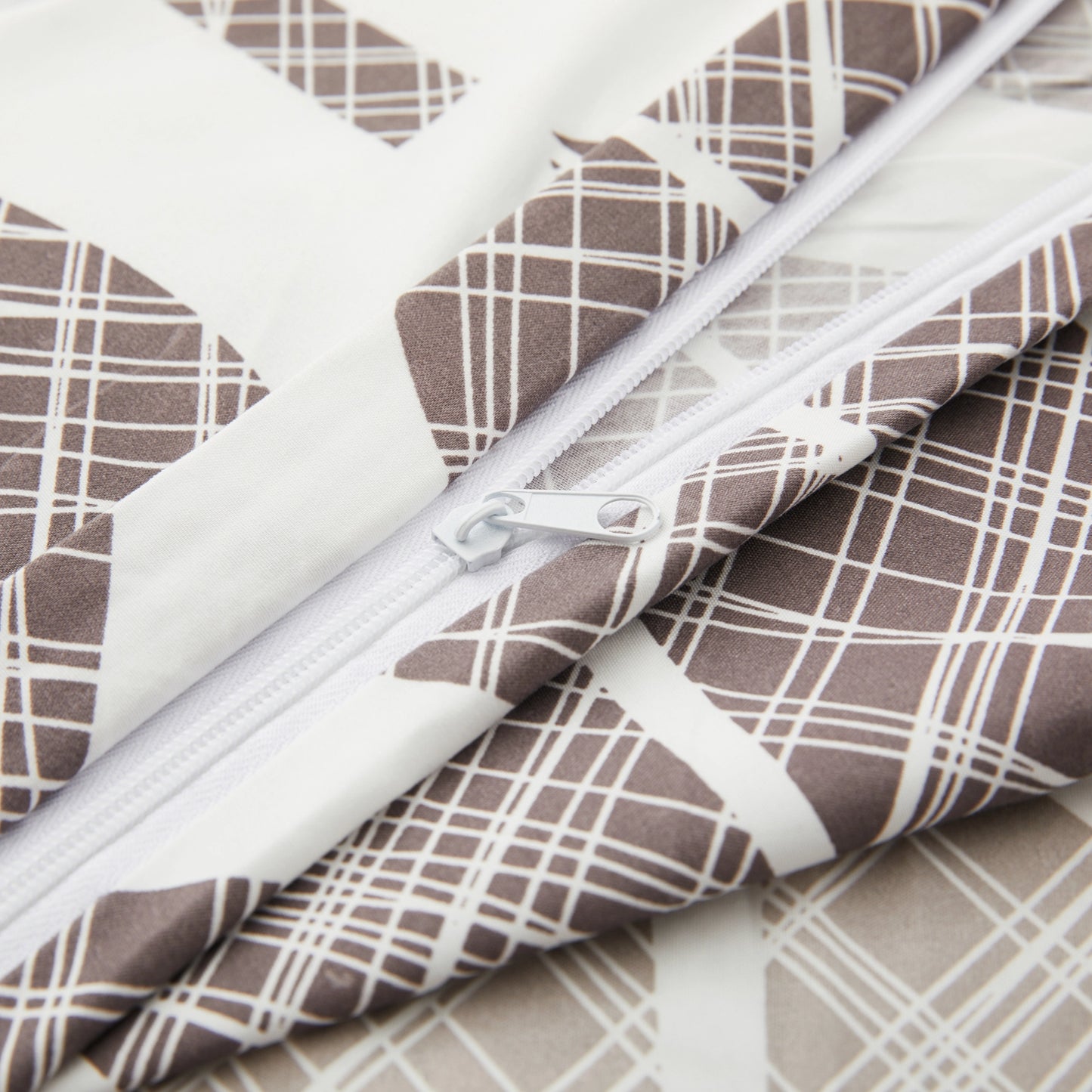 Leaf pattern duvet cover set styled in a bedroom